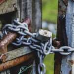 vertical shot chain padlock gate